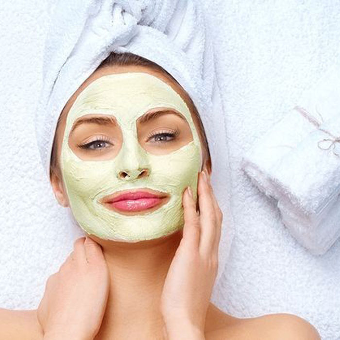 ماسک صورت خیار درست کنید و از جوانی پوست خودتان لذت ببرید!