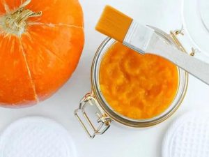12 طرز تهیه ماسک کدو حلوایی برای جوانسازی و تقویت پوست