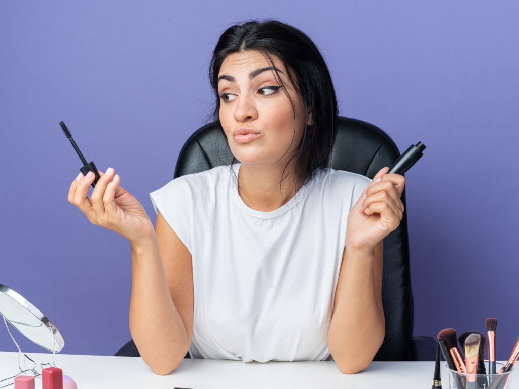 6 تکنیک مهم ریمل زدن و 7 اشتباه رایج